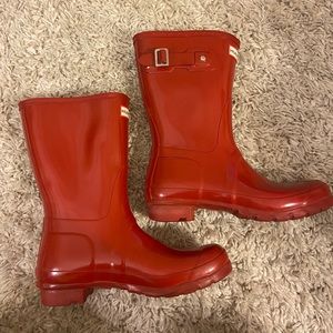 Red short Hunter boots